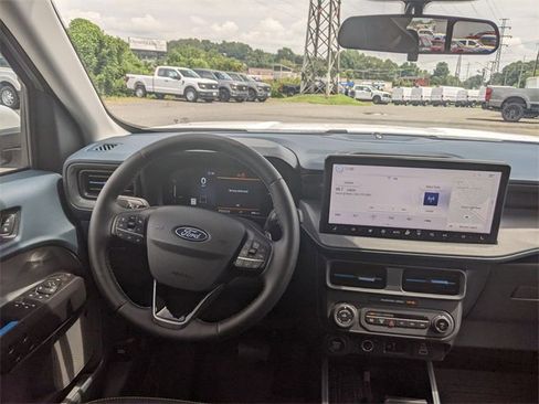 New 2025 Ford Maverick Lobo image 30