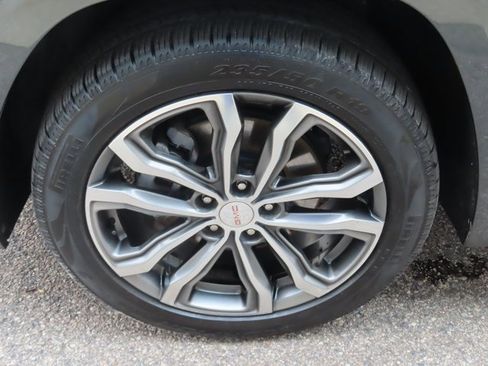 Used 2019 GMC Terrain Denali w/ Advanced Safety Package image 16