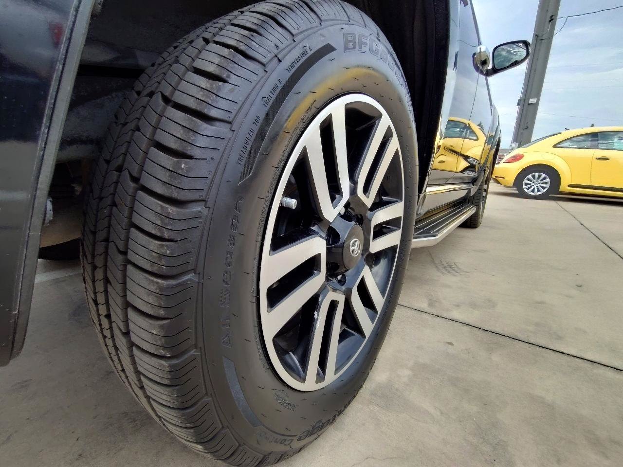 Used 2017 Toyota 4Runner Limited RWD image 10