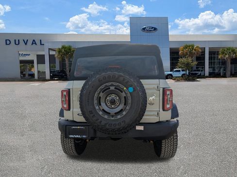 New 2025 Ford Bronco Outer Banks w/ Sasquatch Package image 5