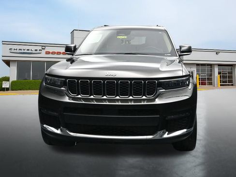 Used 2022 Jeep Grand Cherokee L Limited AWD/4WD image 8