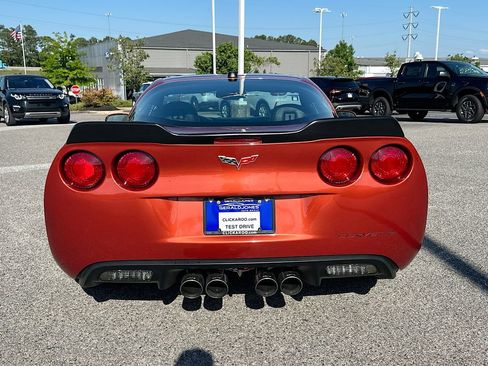 Used 2005 Chevrolet Corvette Coupe w/ Preferred Equipment Group RWD image 14