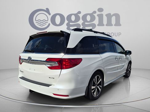 Used 2018 Honda Odyssey Elite image 5
