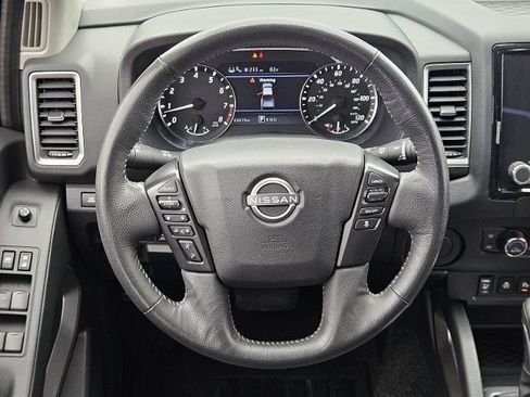 Certified 2022 Nissan Frontier SV RWD image 24