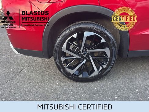 Used 2023 Mitsubishi Outlander 4WD Plug-In Hybrid image 6
