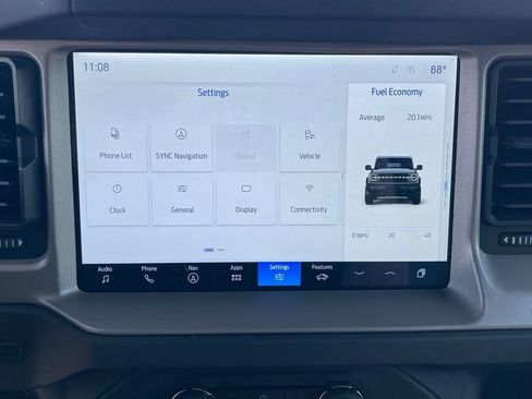 Used 2025 Ford Bronco Outer Banks AWD/4WD image 22
