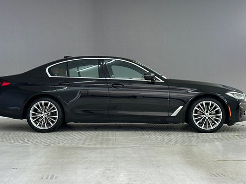 Used 2023 BMW 530i w/ Convenience Package RWD image 7