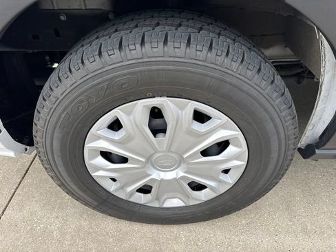 Certified 2025 Ford Transit 350 XLT RWD image 5