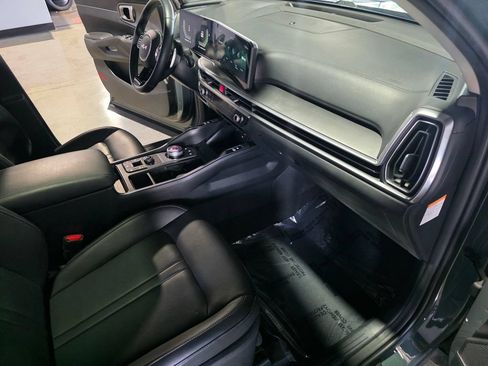 Used 2025 Kia Sorento EX w/ EX Panoramic Sunroof Package AWD/4WD image 20