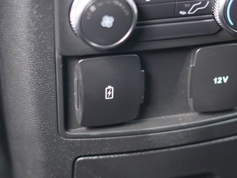 Used 2022 Ford Explorer XLT w/ Equipment Group 202A RWD image 34