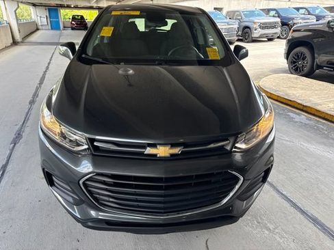 Used 2020 Chevrolet Trax LS w/ Tint and Cruise Package FWD image 18