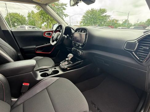 Used 2023 Kia Soul GT-Line w/ GT-Line Technology Package FWD image 12