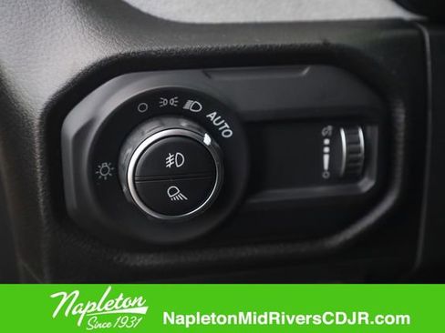 New 2026 Jeep Gladiator Sport AWD/4WD image 9