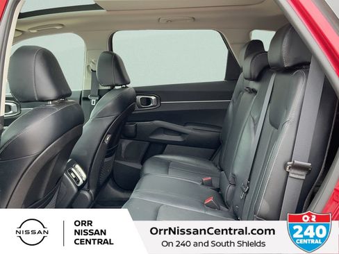 Used 2021 Kia Sorento S w/ Panoramic Sunroof Package FWD image 14