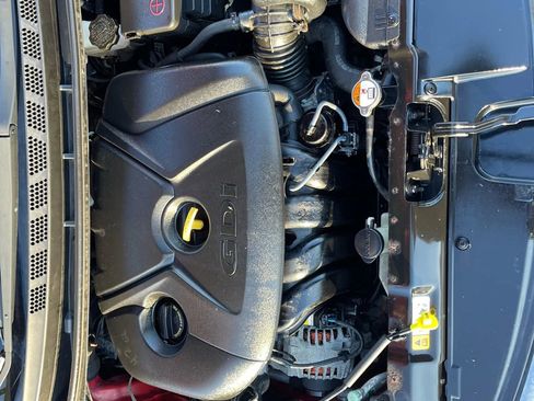 Used 2016 Hyundai Elantra Sport image 14