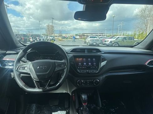 Used 2023 Chevrolet TrailBlazer RS w/ Convenience Package AWD/4WD image 6