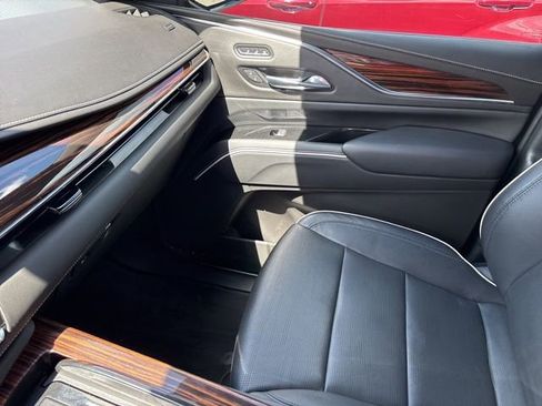 Used 2022 Cadillac Escalade Premium Luxury w/ Performance Package image 3
