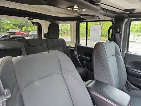 Used 2021 Jeep Wrangler Unlimited Sport AWD/4WD image 12