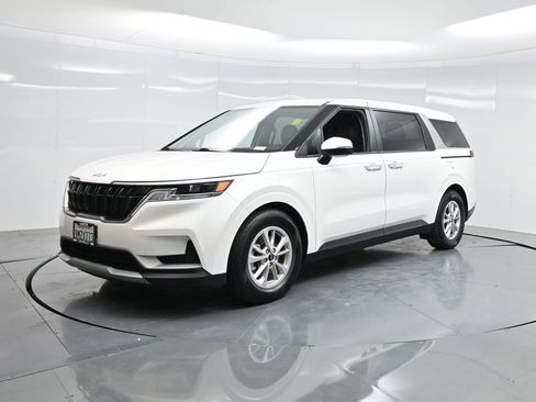 Used 2024 Kia Carnival LX image 66