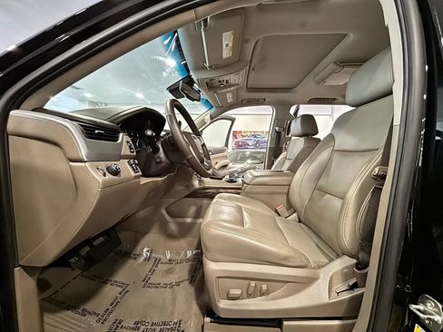 Used 2019 GMC Yukon SLT w/ Open Road Package RWD image 12