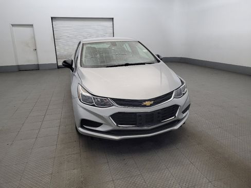 Used 2018 Chevrolet Cruze LS image 14