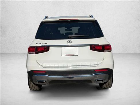 Certified 2022 Mercedes-Benz GLB 250 image 9
