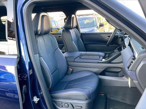 New 2026 INFINITI QX80 SPORT w/ Sport Exterior Package image 11