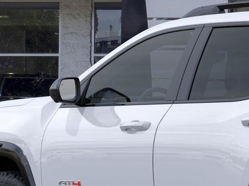 New 2026 GMC Terrain AT4 w/ Technology Package II AWD/4WD image 36