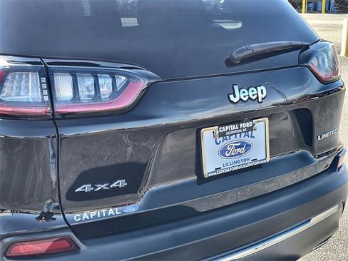 Used 2022 Jeep Cherokee Limited image 15