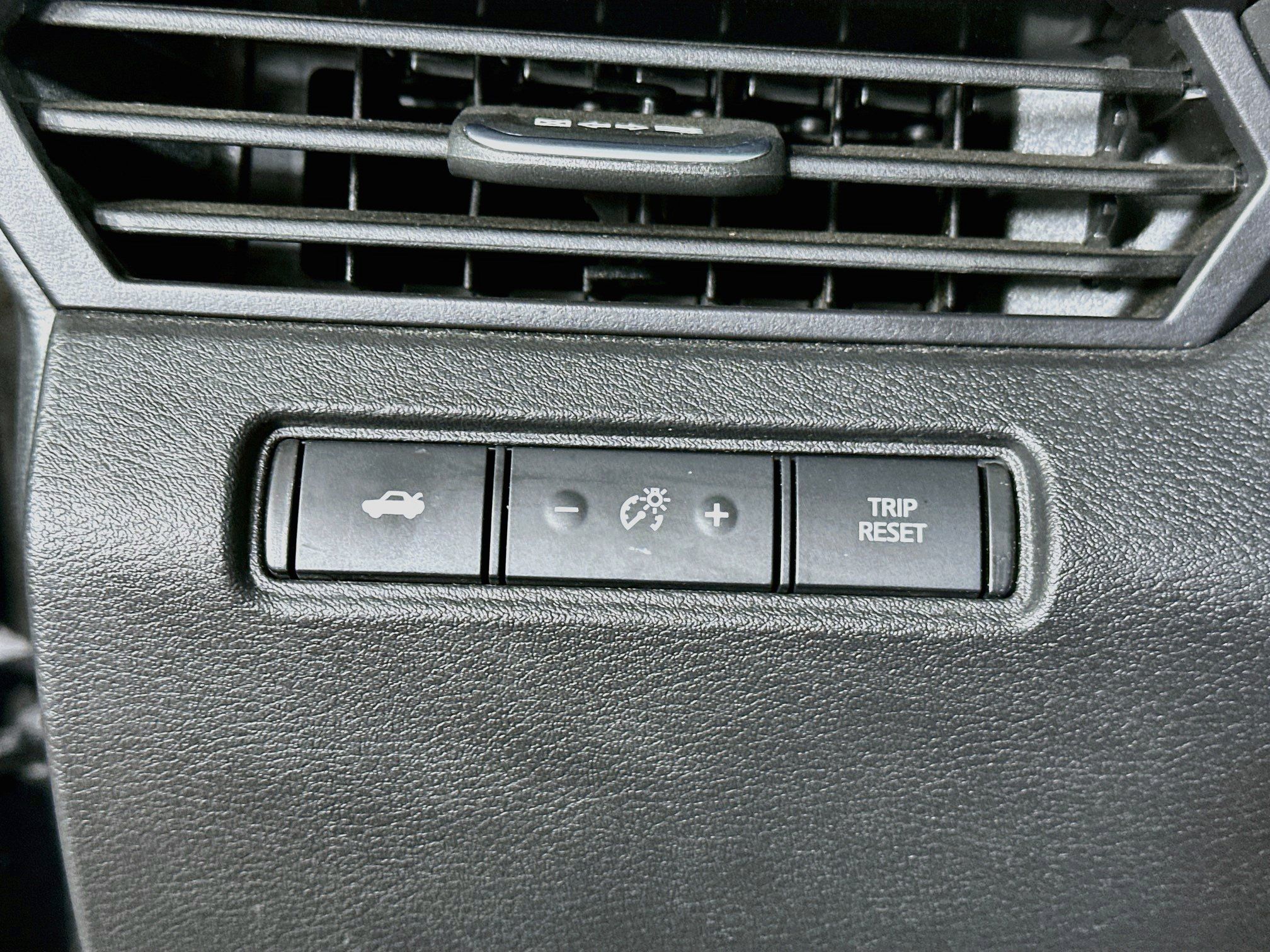 Used 2024 Nissan Altima 2.5 S FWD image 17