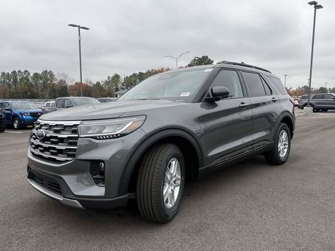 New 2026 Ford Explorer Active image 7