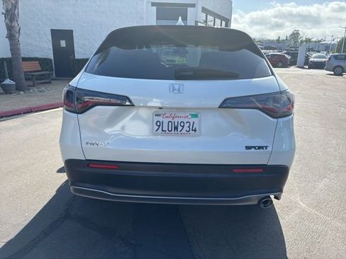 Used 2024 Honda HR-V Sport image 9