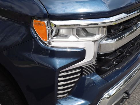 Used 2023 Chevrolet Silverado 1500 LT image 9