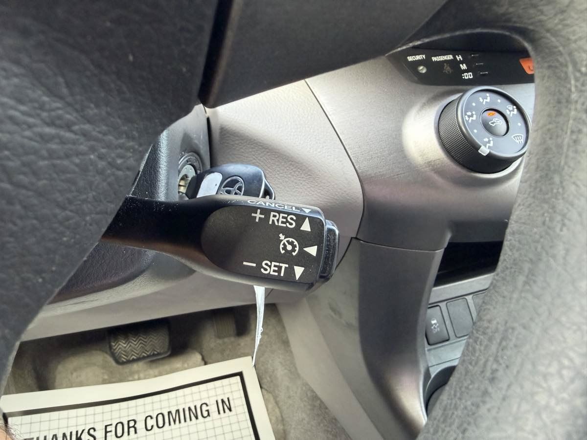 Used 2011 Toyota RAV4 2WD w/ Base L4 Extra Value Pkg image 20