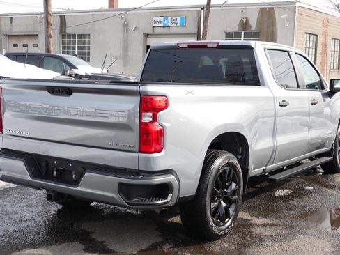 Used 2023 Chevrolet Silverado 1500 Custom image 3