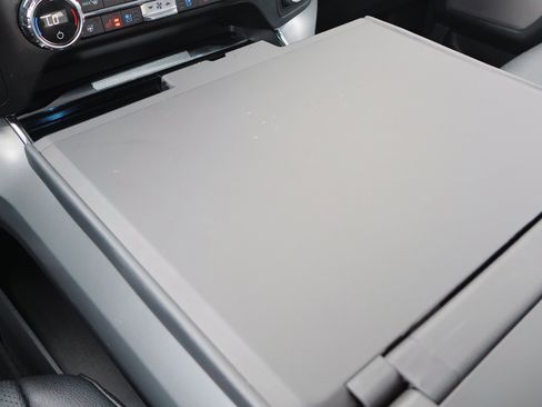 Used 2021 Ford F150 Lariat w/ Equipment Group 502A High image 37