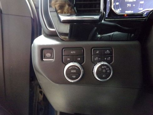 Used 2024 GMC Sierra 1500 SLT image 24