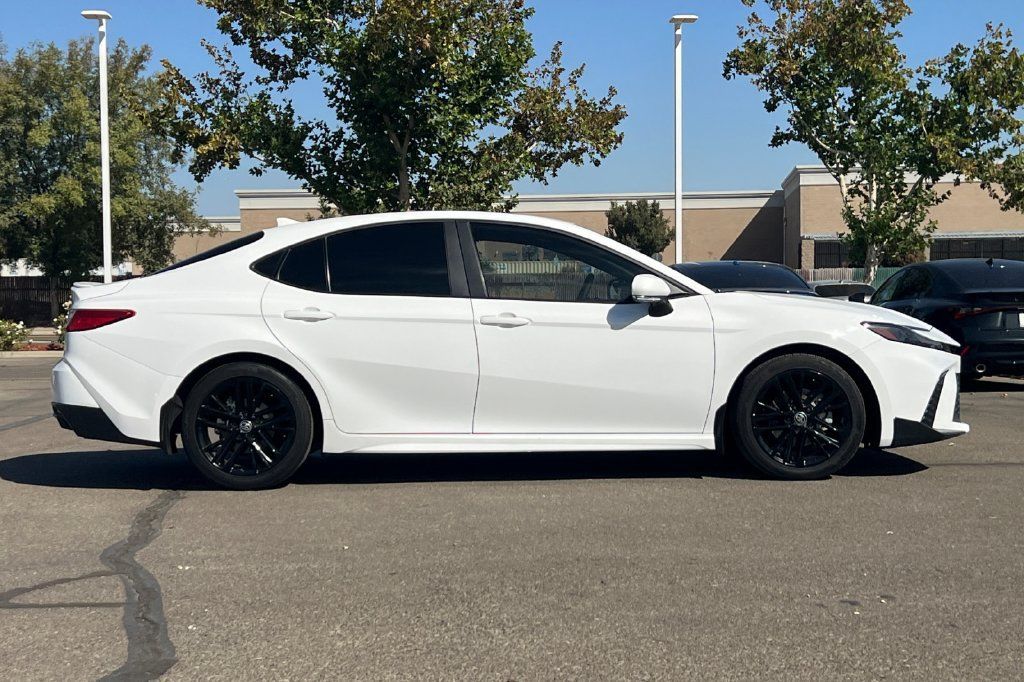 Certified 2025 Toyota Camry SE FWD image 3