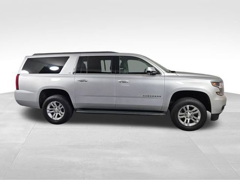 Used 2018 Chevrolet Suburban LT AWD/4WD image 8
