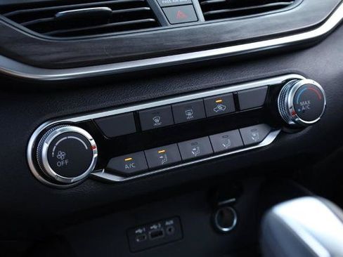 New 2026 Nissan Altima 2.5 SV FWD image 13