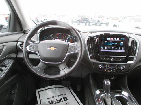 Used 2018 Chevrolet Traverse LT image 13