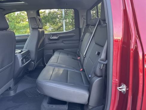Used 2026 GMC Sierra 1500 SLT w/ SLT Premium Package AWD/4WD image 17