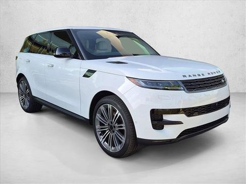 Used 2026 Land Rover Range Rover Sport SE AWD/4WD image 3