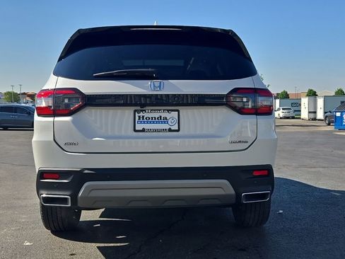 Certified 2023 Honda Pilot Touring image 6