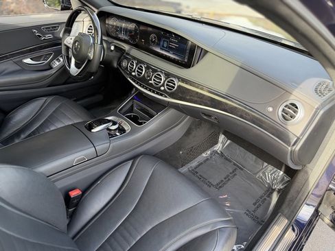 Used 2020 Mercedes-Benz S 560 Sedan image 32