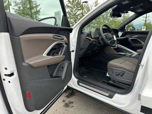 New 2025 Audi Q5 Premium image 19