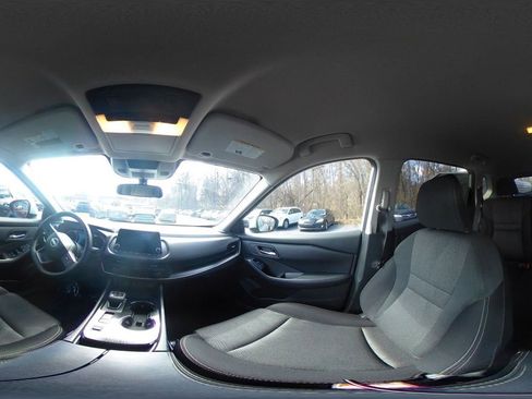 Used 2025 Nissan Rogue SV image 37