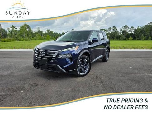 Used 2025 Nissan Rogue SV FWD image 1