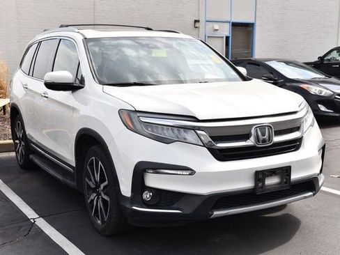Used 2019 Honda Pilot Touring image 1