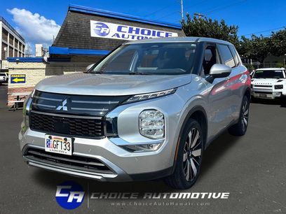 Used 2025 Mitsubishi Outlander SE